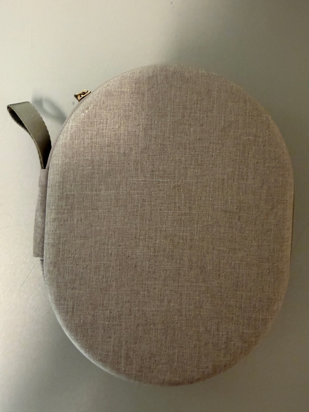 Sony AH-1000XM3 Noise Cancelling Over-Ear Headphones in Cream - Picture 6 of 7